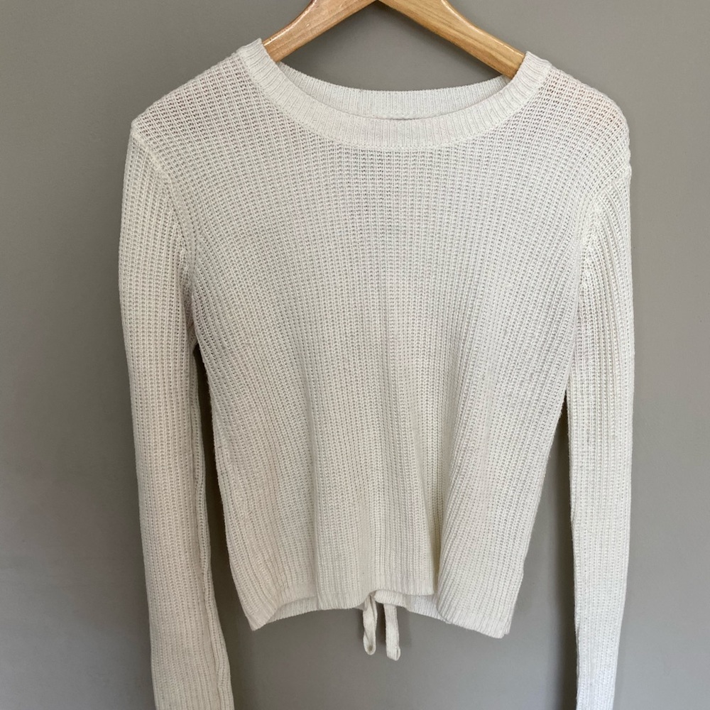 Tie in back Sweater - Picture 2 of 3